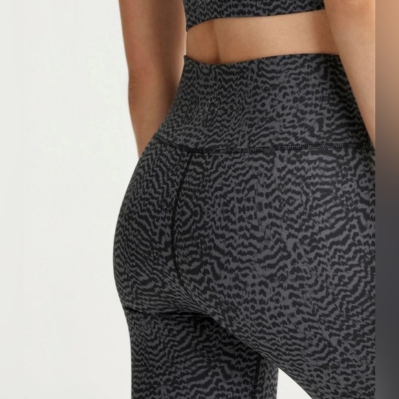 EUC Varley Leggings - Picture 2 of 5